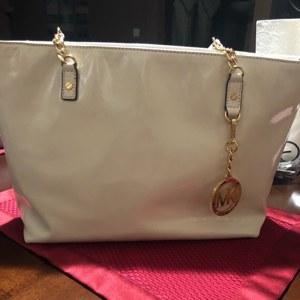 White Michael Kors Tote